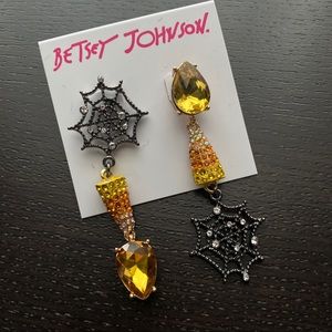 🩷 New Betsey Johnson Candy-corn Halloween earrings